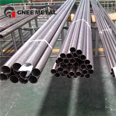Limpieza y soplado de tuberías de metal industrial
